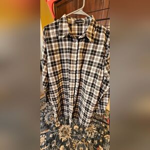 PrettyLittleThing Black and White Plaid Button Down Shirt